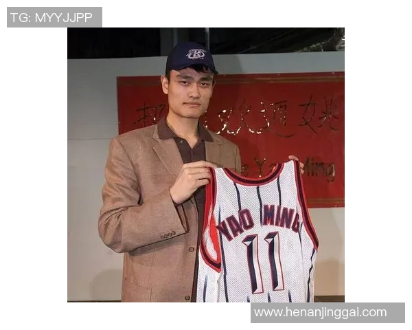 艾佛森与姚明的篮球对决：技术与力量的完美碰撞