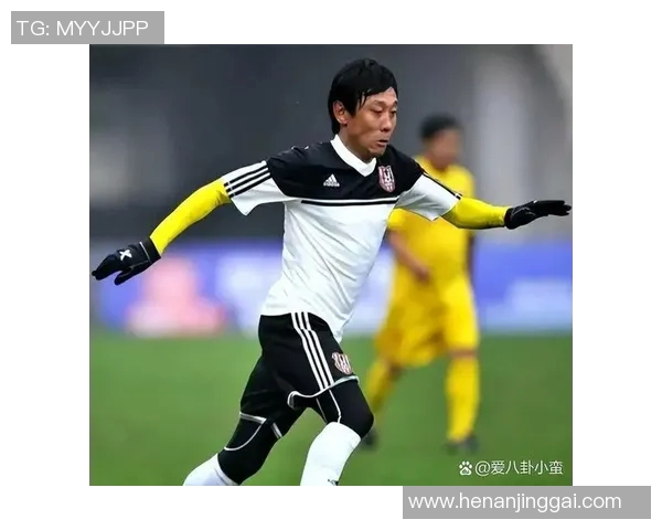 足球明星妻子因社交媒体言论遭网友猛烈批评引发热议